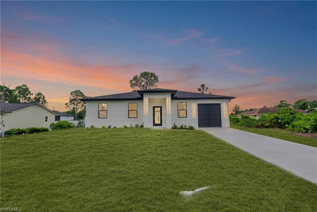 2807 6 St, Lehigh Acres, FL 33976