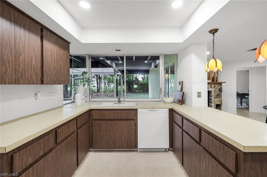 525 Weber Blvd, Naples, FL 34120 photo