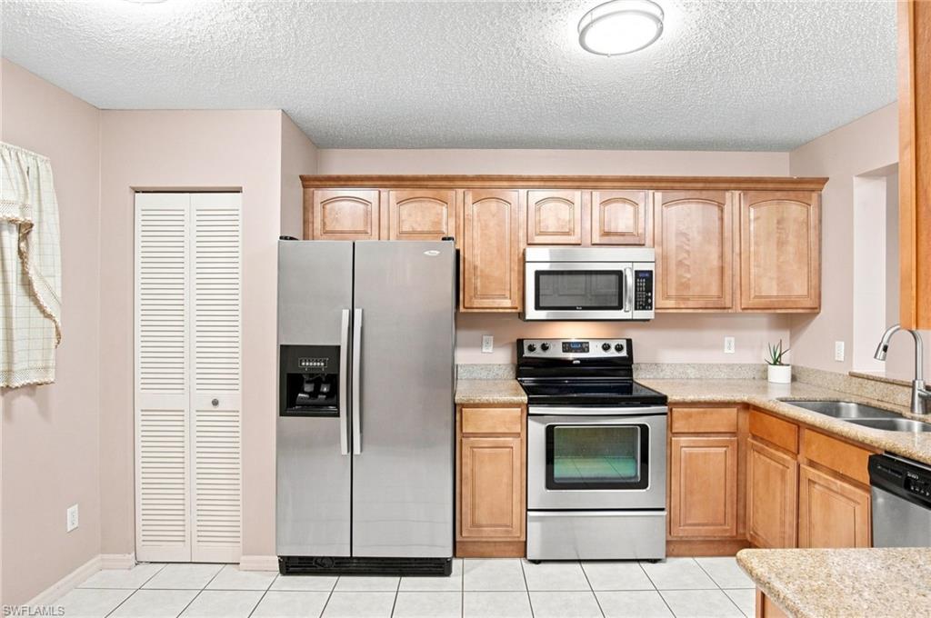 749 Landover Cir #203, Naples, FL 34104 photo