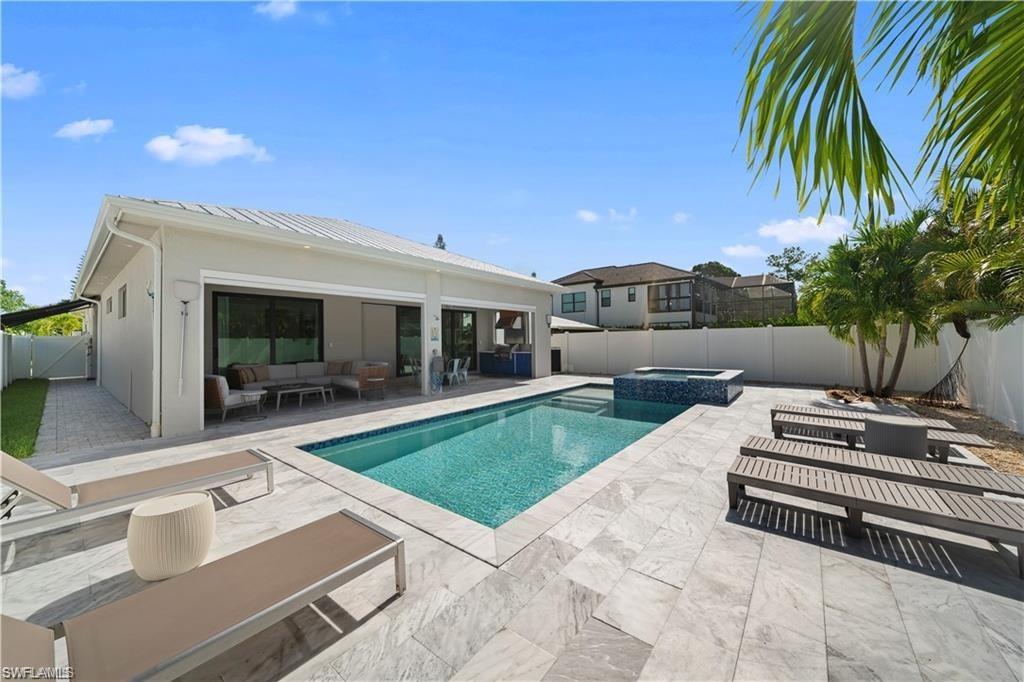 828 100 Ave, Naples, FL 34108 photo