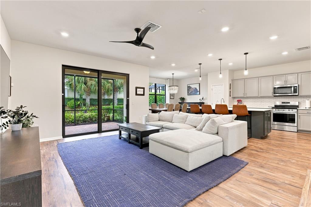 7186 Wilton Dr, Naples, FL 34109 photo