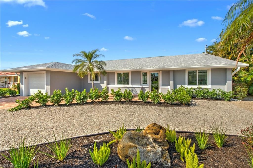 16 Palmview Blvd, Fort Myers Beach, FL 33931