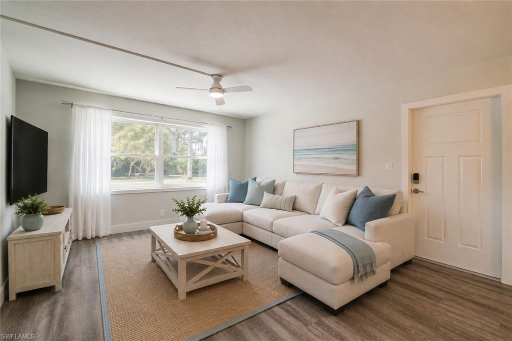 975 9 Ave, Naples, FL 34102