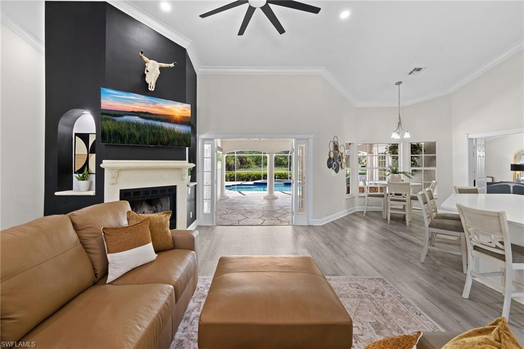 2481 22 Ave, Naples, FL 34120