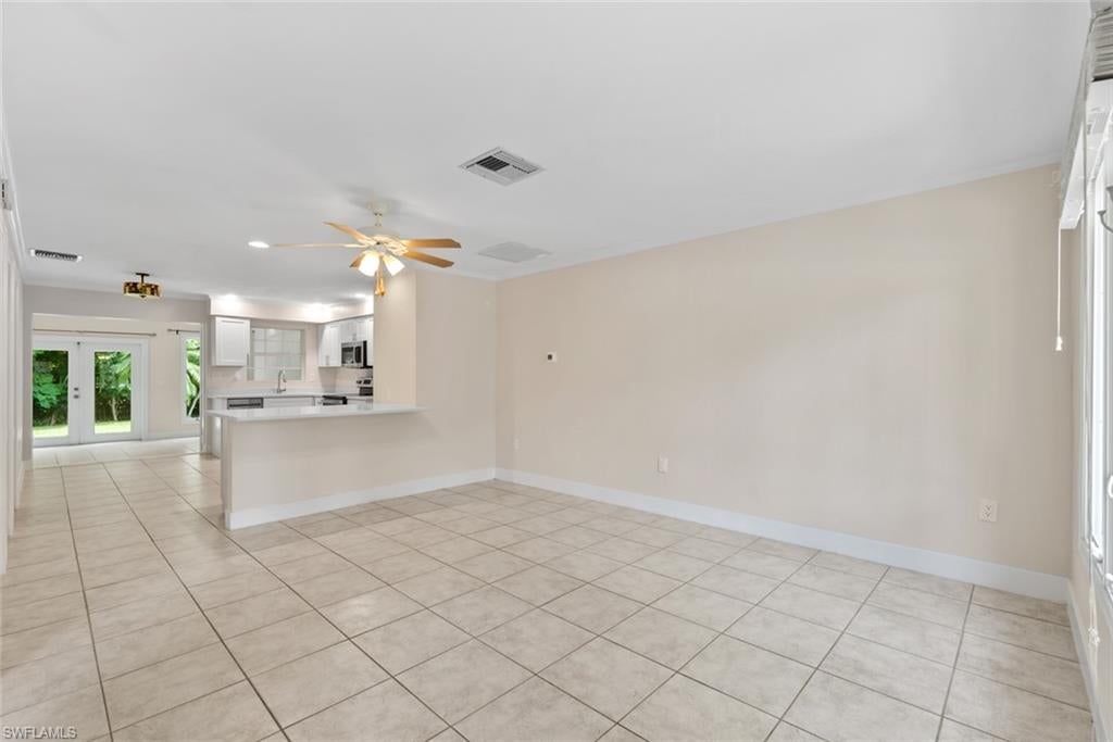 2437 Sunset Ave, Naples, FL 34112 photo