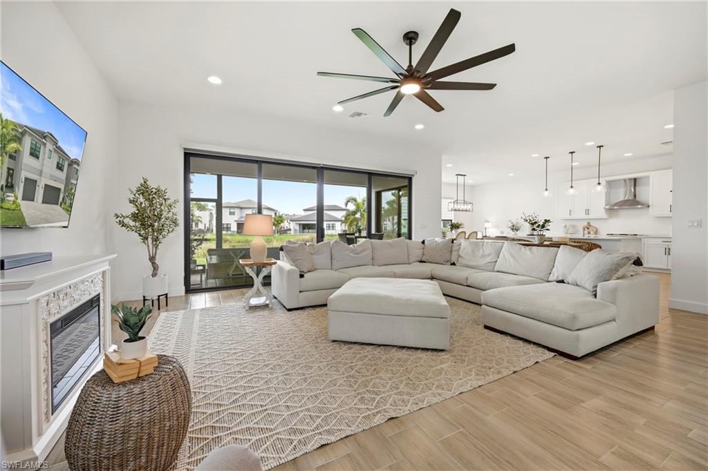 20281 Fair Oak Ln, Estero, FL 33928 photo