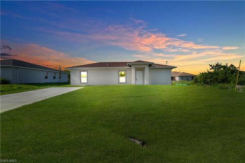 Single Family Residence in LEHIGH ACRES FL 380 Poplar ST.jpg
