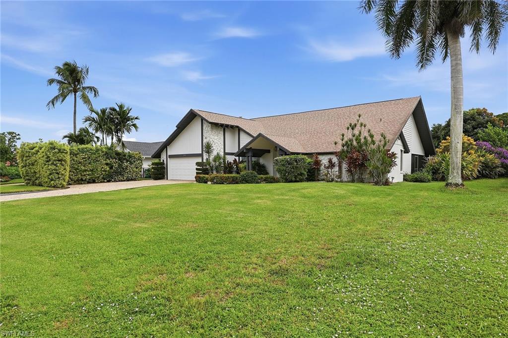2529 Kings Lake Blvd, Naples, FL 34112