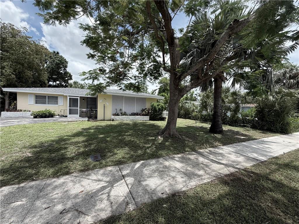 3941 Maxine St, Fort Myers, FL 33901