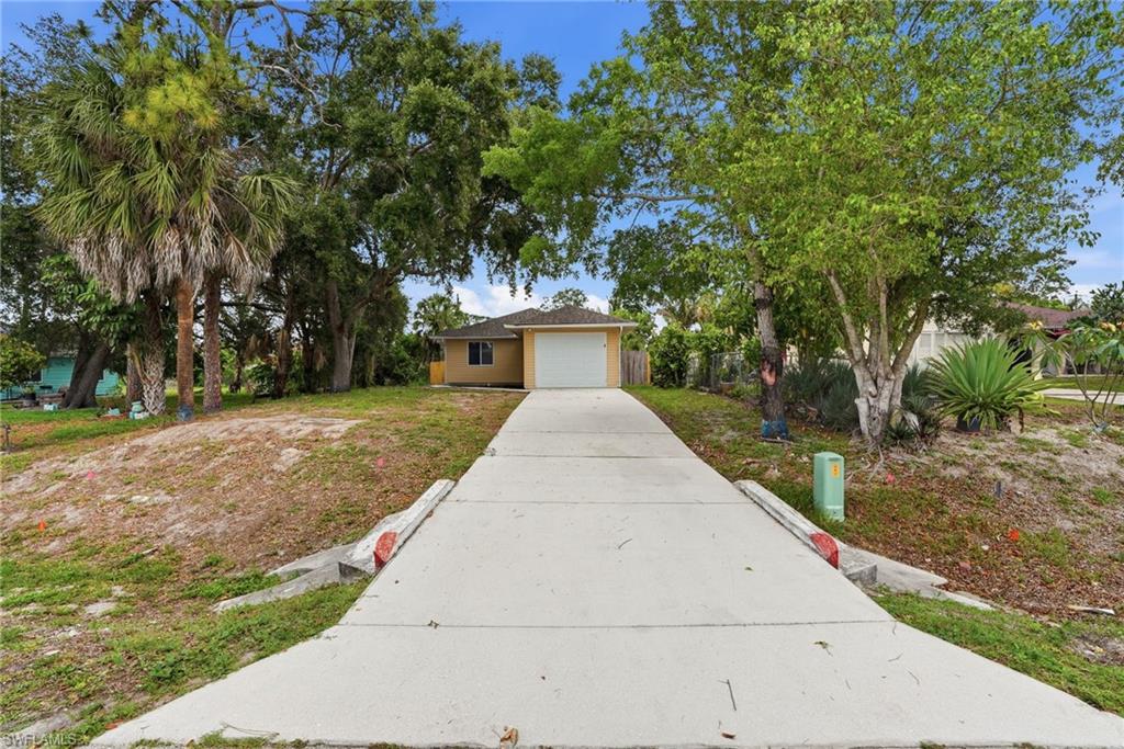 26311 Coventry Ln, Bonita Springs, FL 34135