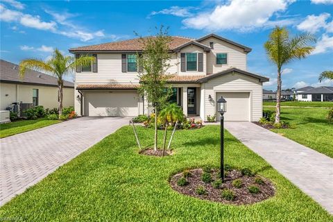 Single Family Residence in ESTERO FL 20669 Greenwich PL.jpg