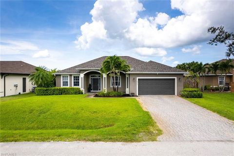 Single Family Residence in FORT MYERS FL 18464 Olive RD.jpg