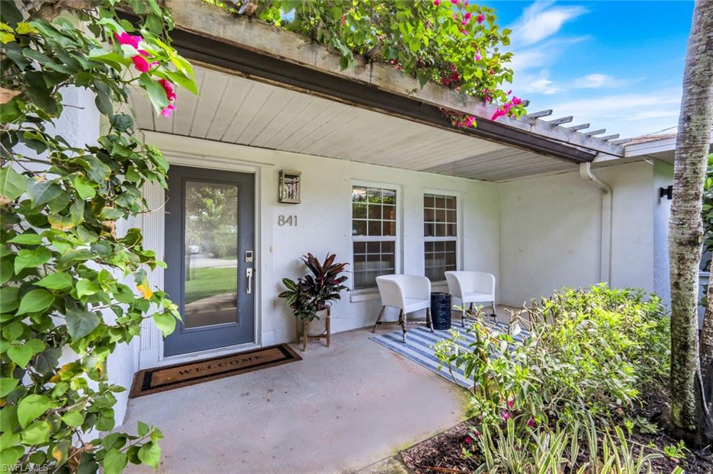 841 107 Ave, Naples, FL 34108 photo