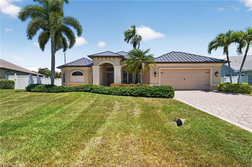 1911 20 St, Cape Coral, FL 33990