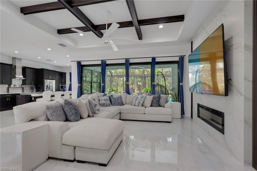 491 9 St, Naples, FL 34117 photo