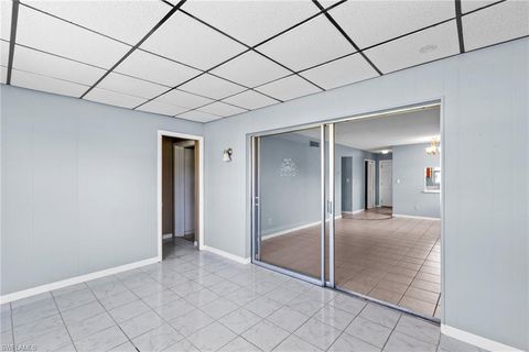 Single Family Residence in LEHIGH ACRES FL 2205 Croton CT 22.jpg