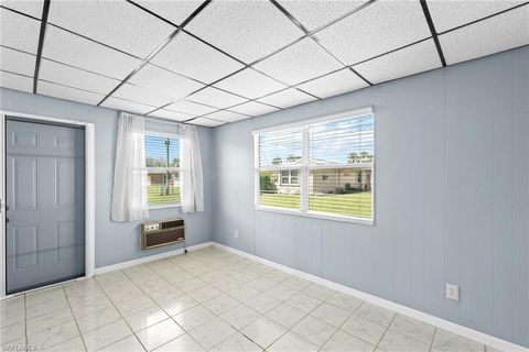Single Family Residence in LEHIGH ACRES FL 2205 Croton CT 19.jpg