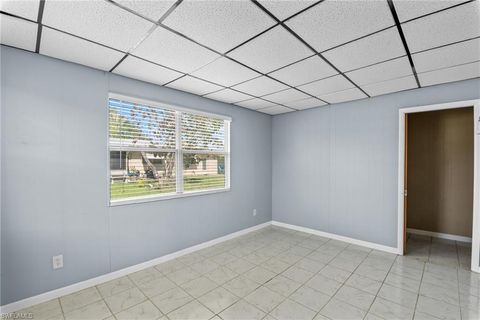Single Family Residence in LEHIGH ACRES FL 2205 Croton CT 18.jpg