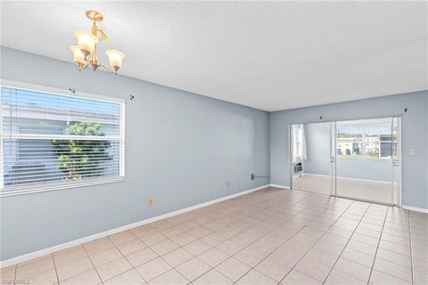 Single Family Residence in LEHIGH ACRES FL 2205 Croton CT 8.jpg
