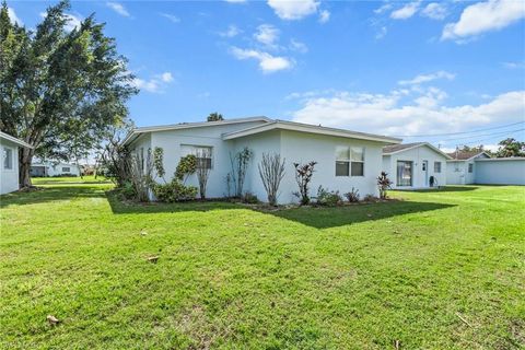 Single Family Residence in LEHIGH ACRES FL 2205 Croton CT 1.jpg