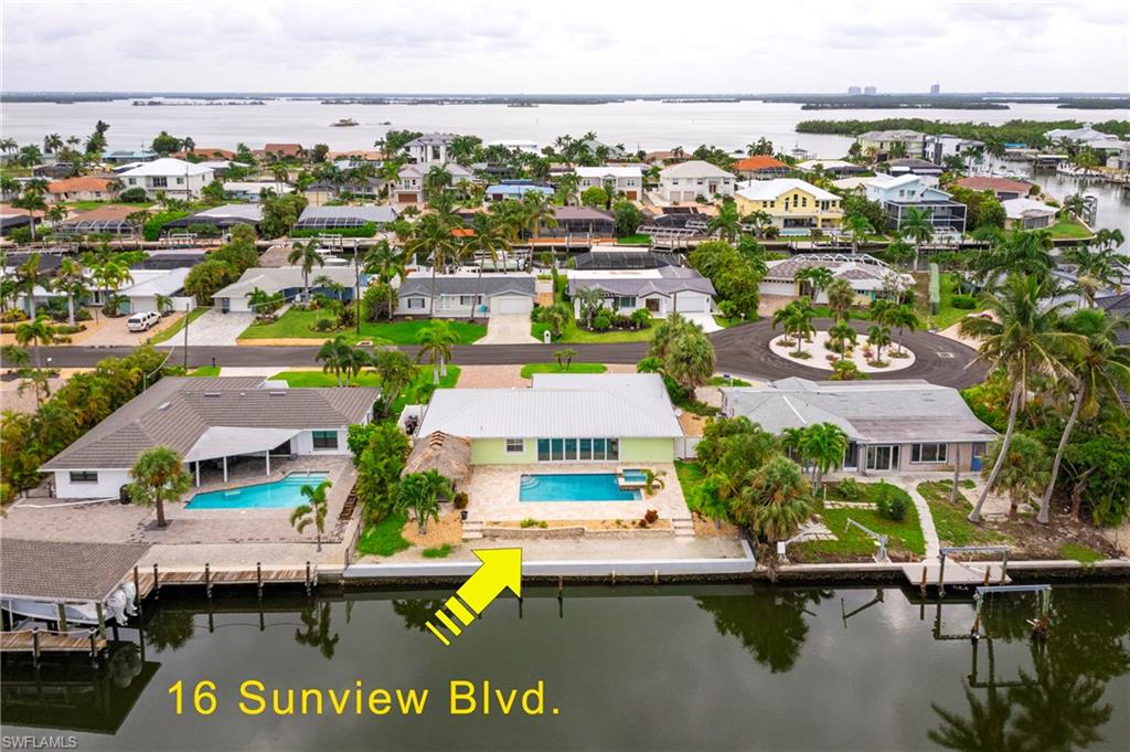 16 Sunview Blvd, Fort Myers Beach, FL 33931
