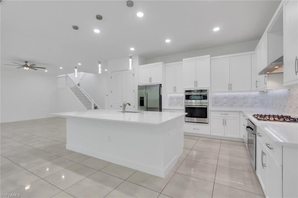 20178 Ainsley St, Estero, FL 33928 photo