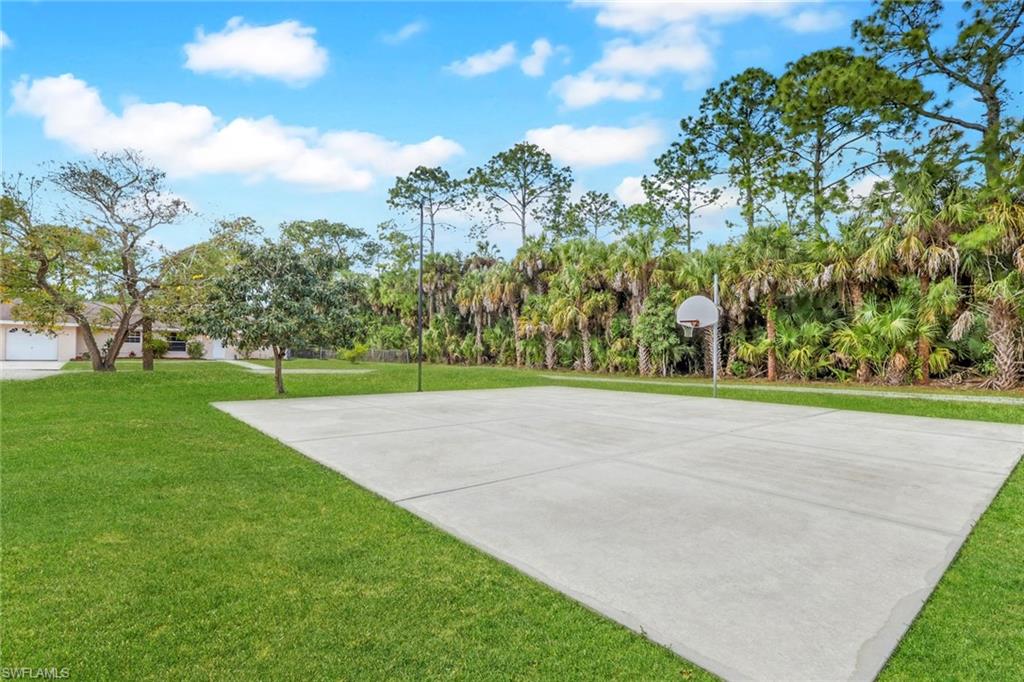 501 11 St, Naples, FL 34120 photo