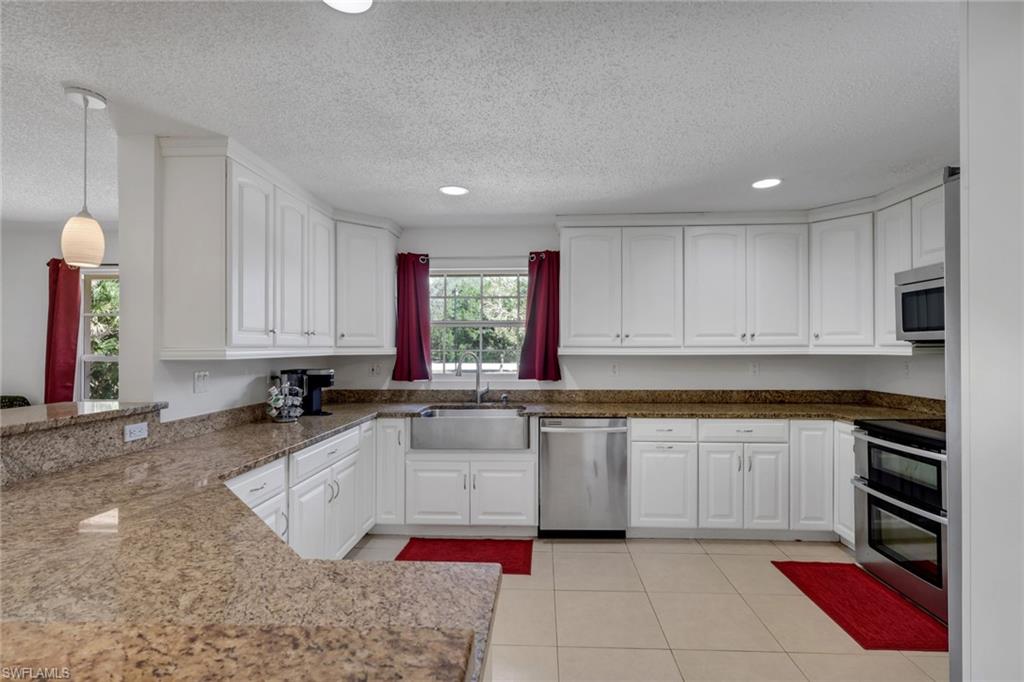 501 11 St, Naples, FL 34120 photo
