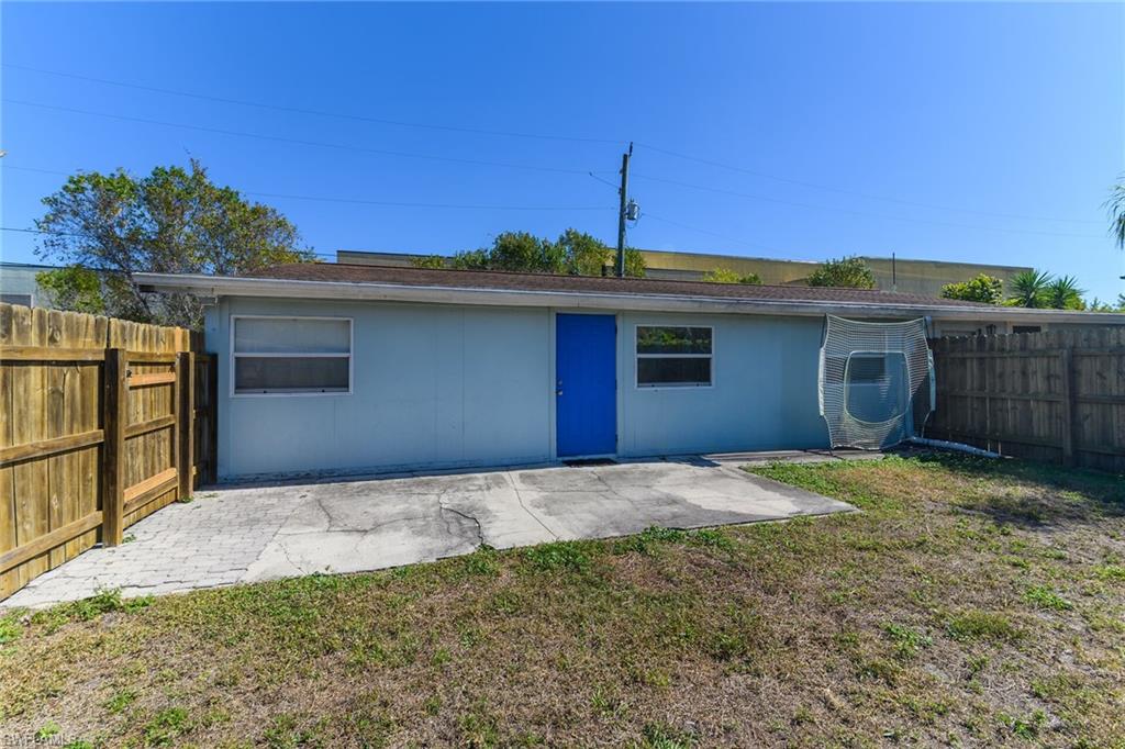 1400 Rosemary Ln, Naples, FL 34103 photo