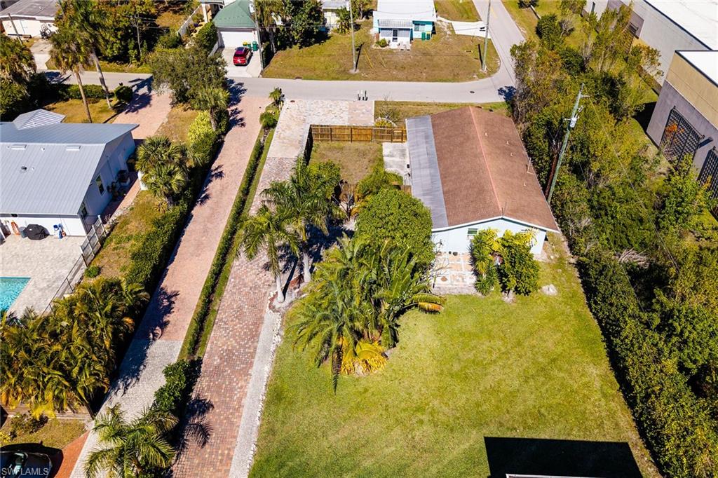 1400 Rosemary Ln, Naples, FL 34103 photo