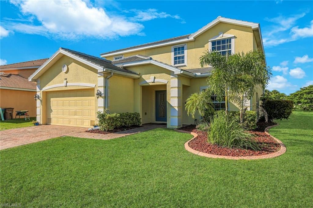 2201 Cape Heather Cir, Cape Coral, FL 33991