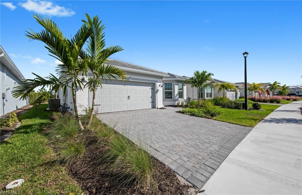 12416 Basalt Ln, Alva, FL 33920 photo