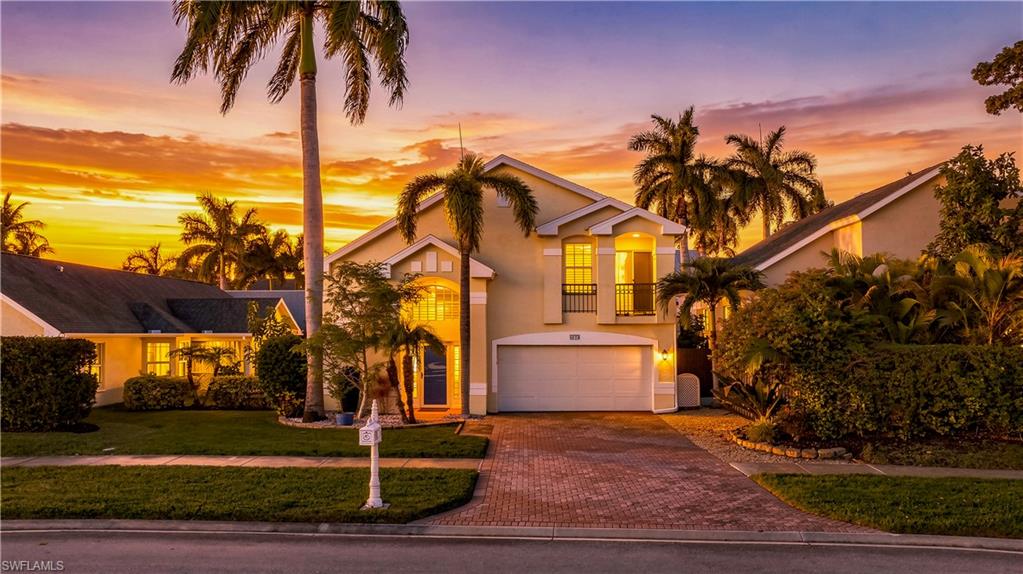 3570 Kent Dr, Naples, FL 34112