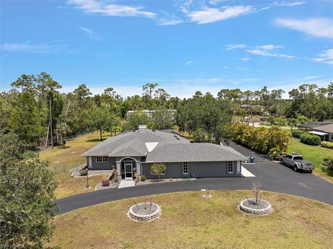 Single Family Residence in FORT MYERS FL 15261 Shamrock DR.jpg