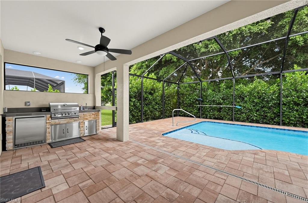 18456 Royal Hammock Blvd, Naples, FL 34114 photo