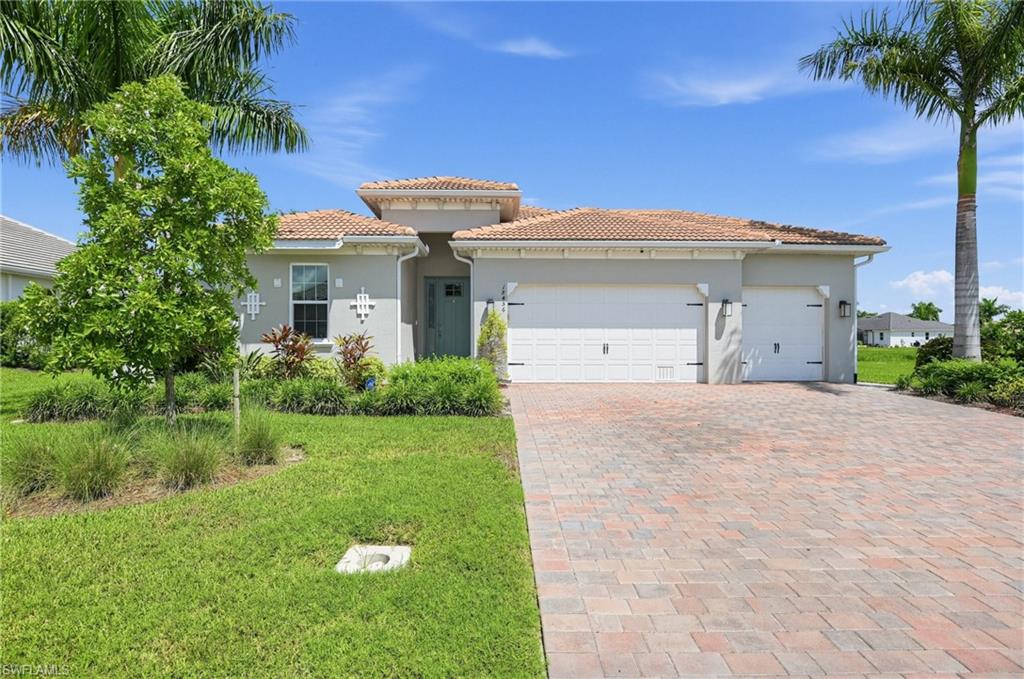 18456 Royal Hammock Blvd, Naples, FL 34114