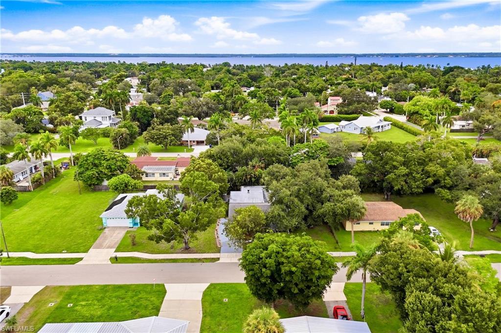 2926 Holly Rd, Fort Myers, FL 33901 photo