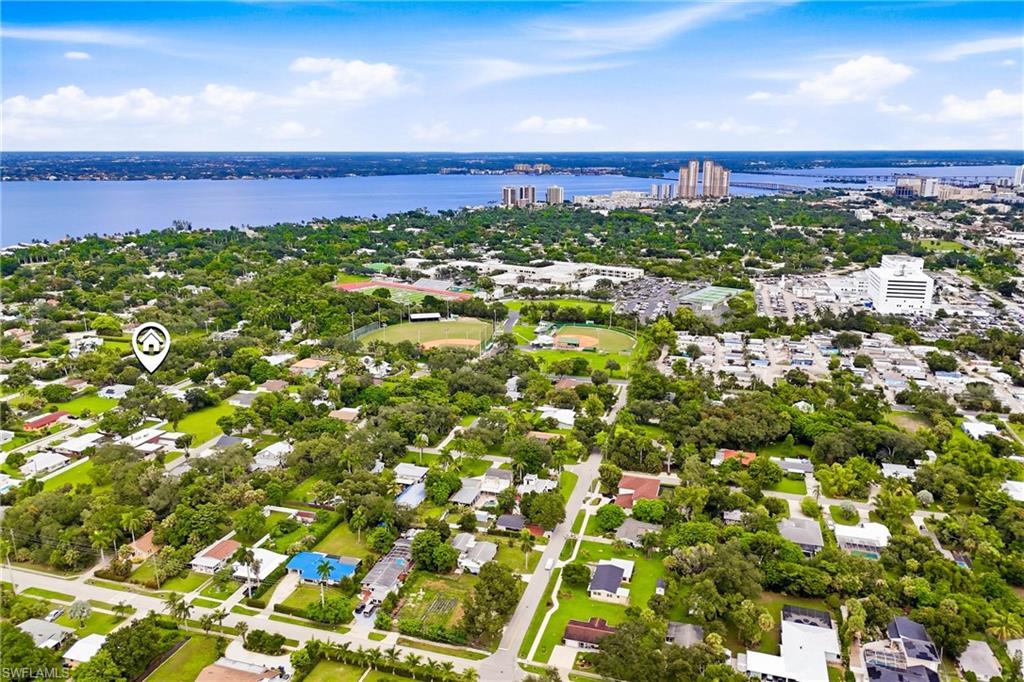 2926 Holly Rd, Fort Myers, FL 33901 photo
