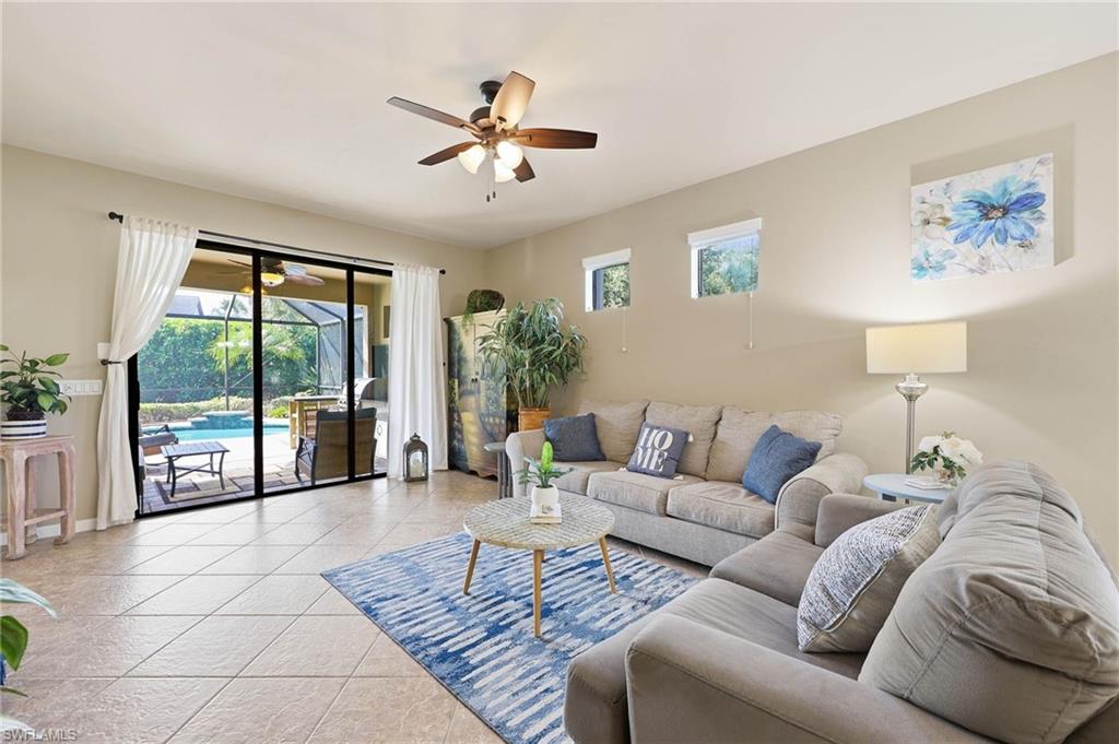 7156 Live Oak Dr, Naples, FL 34114