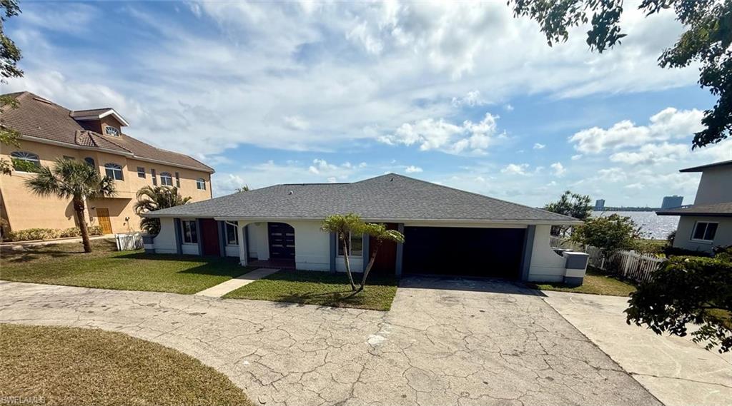 111 North Shore Ave, North Fort Myers, FL 33917