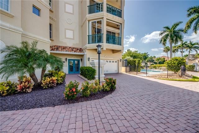 11160 Harbor Yacht Ct, Fort Myers, FL 33908