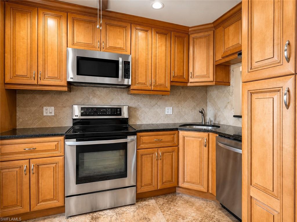3370 10 St #1308, Naples, FL 34103 photo