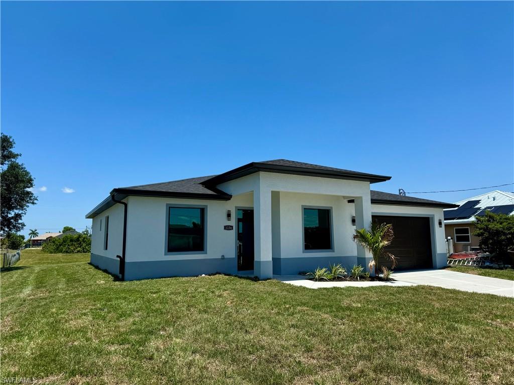 1208 25 Pl, Cape Coral, FL 33993