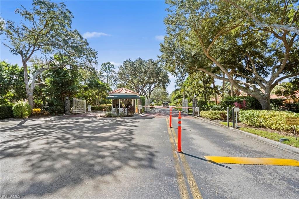 2055 Cascades Dr #6, Naples, FL 34112 photo