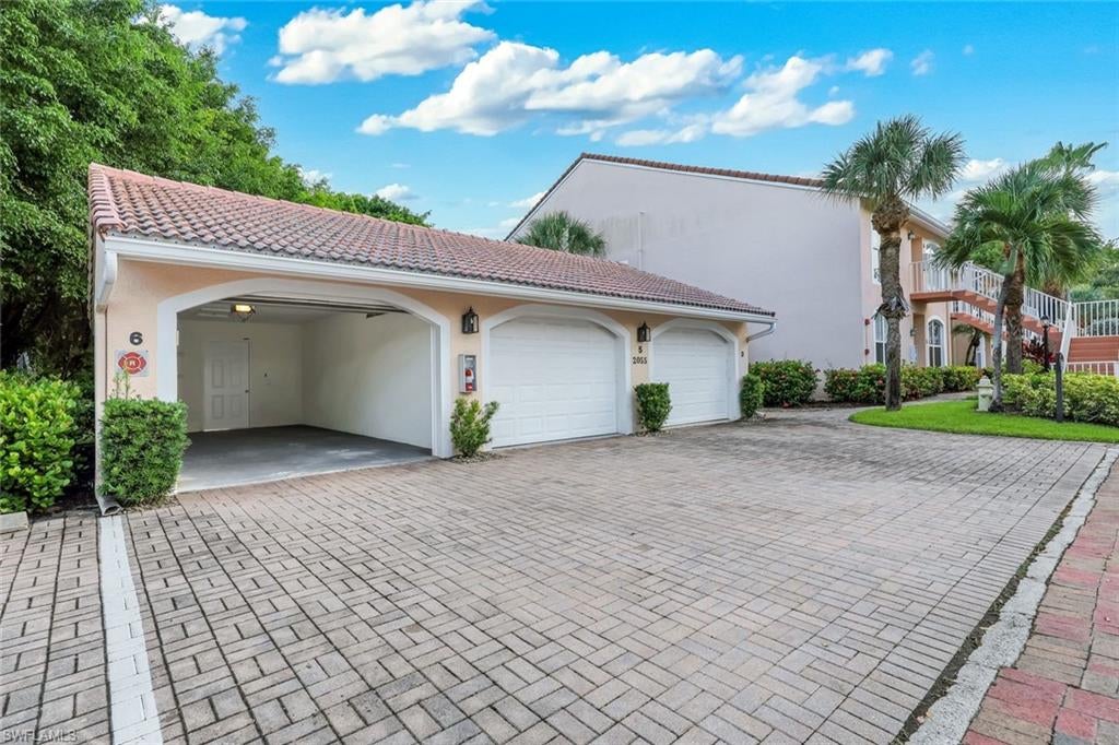 2055 Cascades Dr #6, Naples, FL 34112 photo