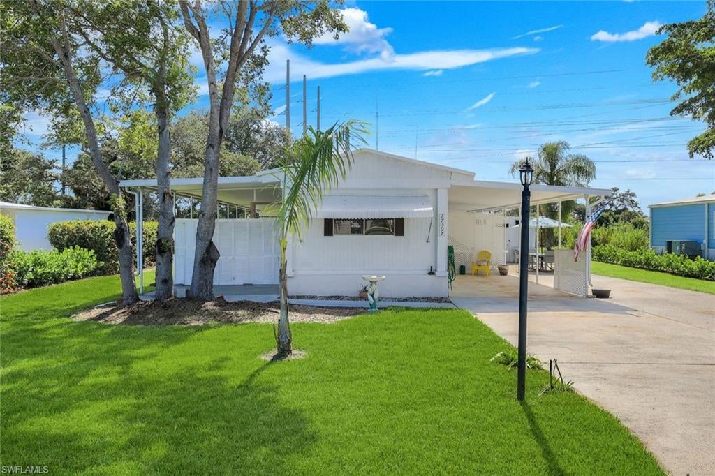 27397 Duvernay Dr, Bonita Springs, FL 34135 photo