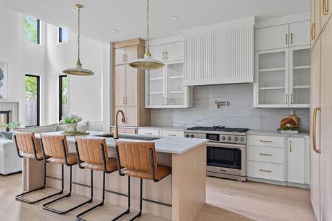 Single Family Residence in Nashville TN 219 Chamberlin St.jpg
