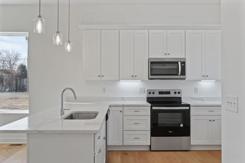 Single Family Residence in Nashville TN 1700 Underwood St.jpg