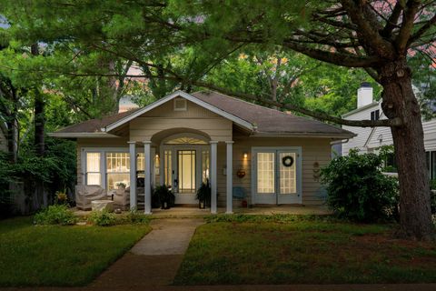 Single Family Residence in Nashville TN 2609 Sunset Pl.jpg