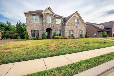 Single Family Residence in Murfreesboro TN 2521 Pebblecreek Ln.jpg